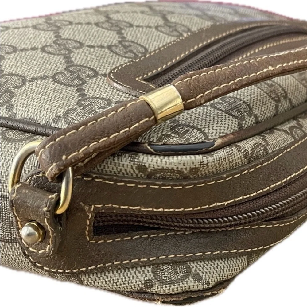 Gucci Micro GG Supreme Vintage Bag - Picture 8 of 11
